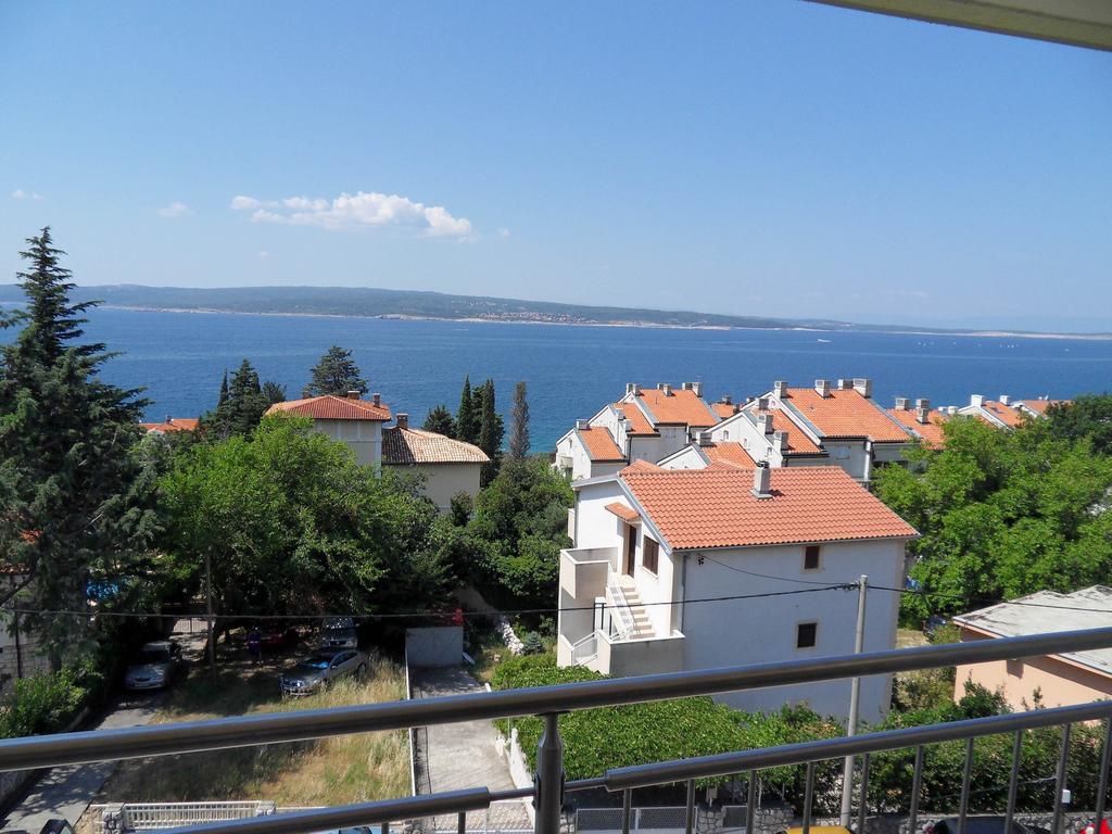 Apartments Petricevic Selce Oda fotoğraf